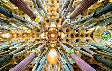 Sagrada_Familia_nave_roof_detail.jpg