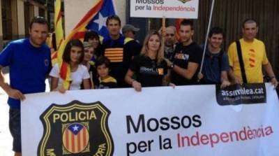 28925_manifestacion-mossos-per-la-independencia.jpg